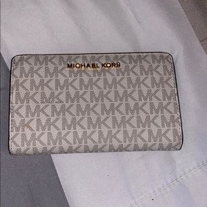 🌸Michael kors wallet 🌸